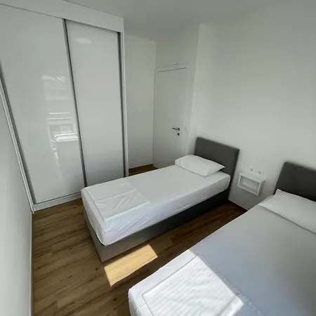 Aquavista 2 Apartament Nin