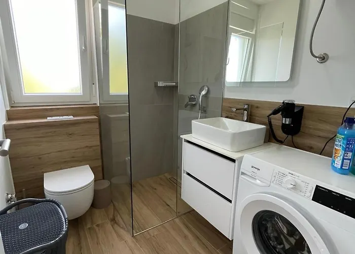 Aquavista 2 Apartman Nin